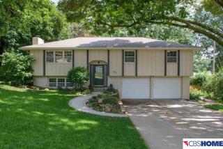 1915 124th St, Omaha, NE 68144-2754