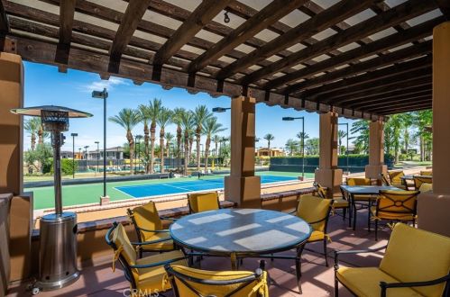 81530 Carboneras, La Quinta CA  92253-8219 exterior