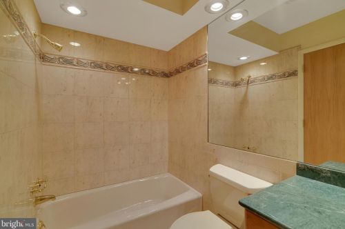 2136 Old Skippack Rd, Harleysville PA  19438-1367 exterior