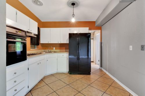 3510 Lk Margaret Dr, Orlando FL 32806-6614 exterior