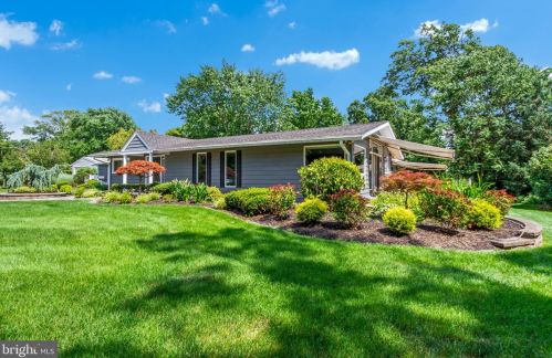 1014 Thomas Ave, Riverton NJ  08077-2321 exterior