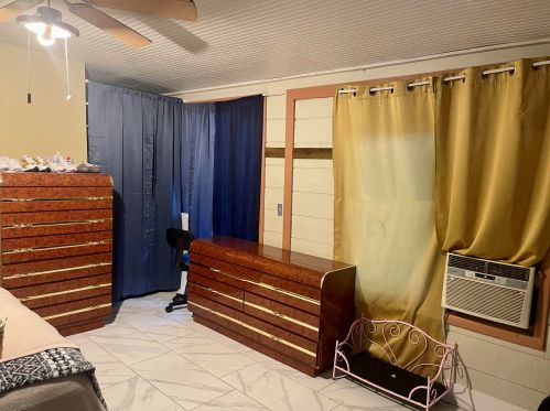 525 Billiar Ave, Fort Pierce FL  34983-8730 exterior