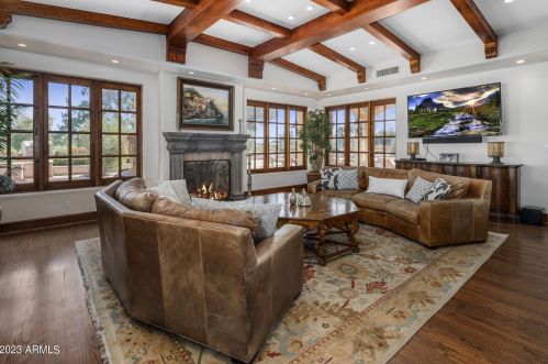 41 Biltmore Est, Phoenix AZ 85016-2819 exterior