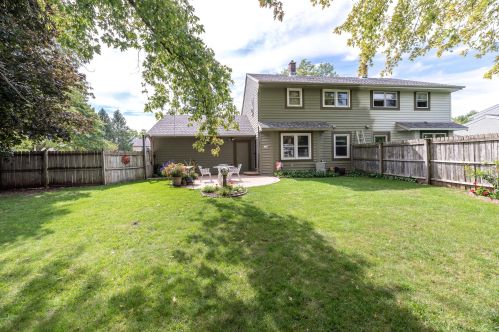 4572 Dean Rd, Milwaukee WI  53223-3116 exterior