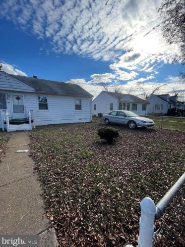 208 Frazier St, Fredericksburg, VA 22401-7239