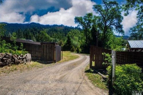 18852 Van Arsdale Rd, Potter Valley, CA 95469-8793