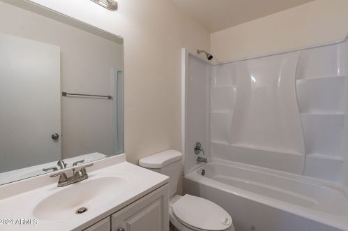 3538 Libby St, Glendale AZ 85308-8140 exterior