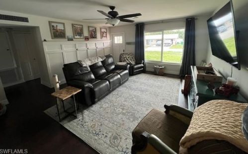 2593 Poinciana St, Naples FL  34105-2736 exterior