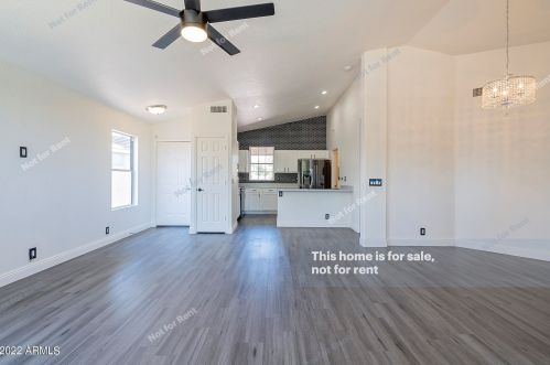 541 Soho Ln, Chandler AZ  85225-8250 exterior