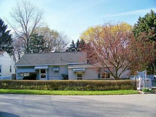 830 Arlington Rd, Erie, PA 16509-2150