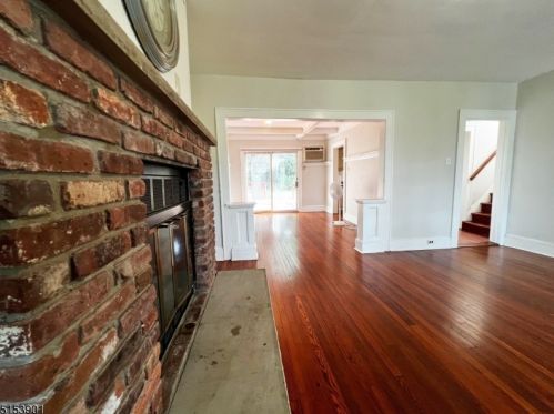 59 Centre St, Nutley NJ  07110-3726 exterior