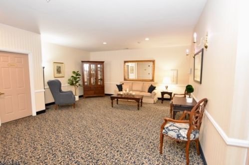 6408 Richmond Rd, West Milford Lakes NJ  07480-5121 exterior