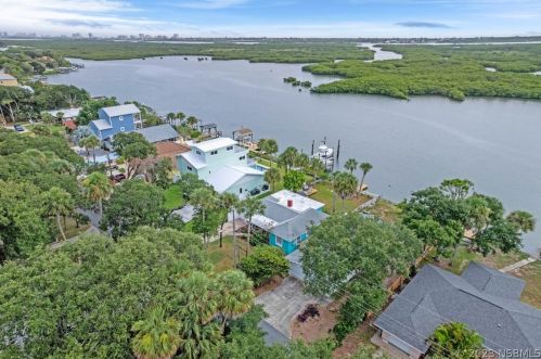 5959 Riverside Dr, Daytona Beach FL 32127-6445 exterior