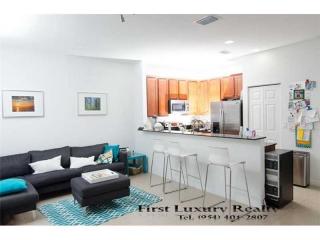 8991 17th Ct, Hollywood, FL 33025-7600