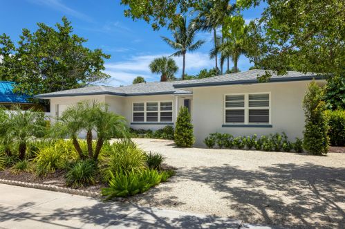 123 7th Ave, Delray Beach, FL 33483-5244