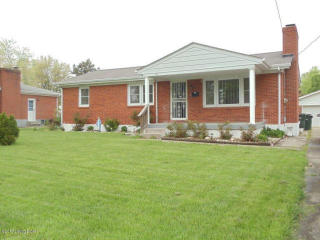 7011 Sun Valley Dr, Louisville, KY 40272-3744