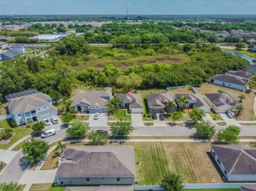 2107 Colville Chase Dr, Ruskin FL  33570-6306 exterior