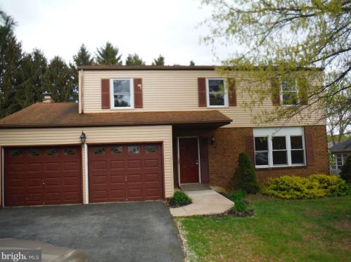 874 Martin Ln, Harrisburg, PA 17111-5031