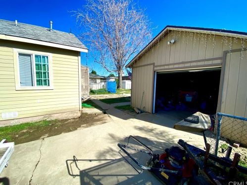 1295 Laurelwood Dr, San Bernardino, CA 92408-3678