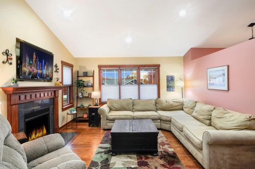815 Granum St, Holmen WI  54636-9553 exterior