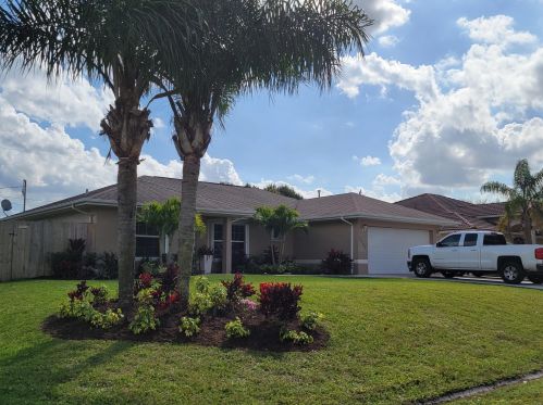 1202 Lawndale Ave, Fort Pierce, FL 34953-5357