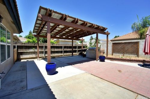 3047 Sultana Dr, Madera CA  93637-5941 exterior