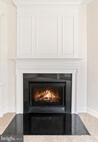 14631 Weeburn Way, Woodbridge VA  22191-4043 exterior