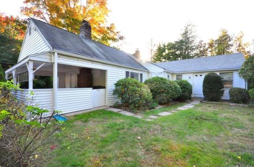 6 Spring Glen Dr, Granby CT 06035-2624 exterior