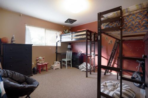 1341 Loma Vista Dr, Hollister CA  95023-6209 exterior