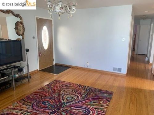 291 Alta Vista Way, Daly City, CA 94014-1405