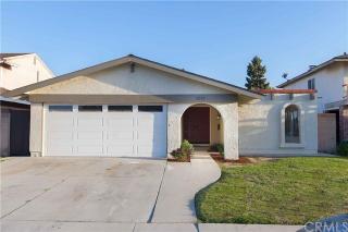 1212 Gladwick St, Long Beach, CA 90746-3827