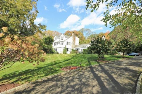 1037 Sunset Rd, Stamford, CT 06903-2429
