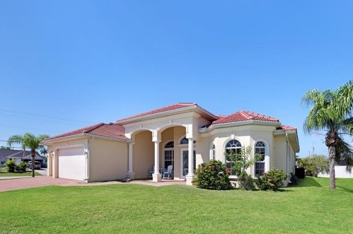 3736 11th Ct, Cape Coral, FL 33914-5109