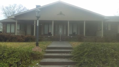 202 Olcott Ave, Bridgeport, AL 35740-6312