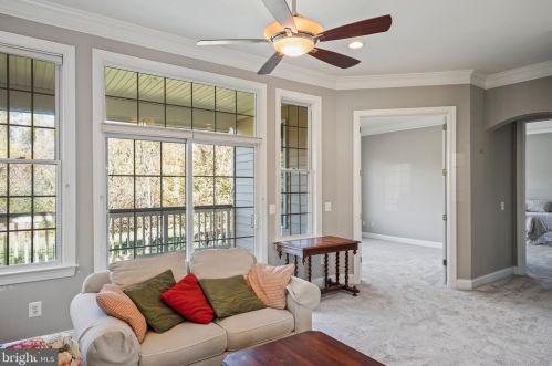 15573 Alderbrook Dr, Haymarket VA  20169-6130 exterior