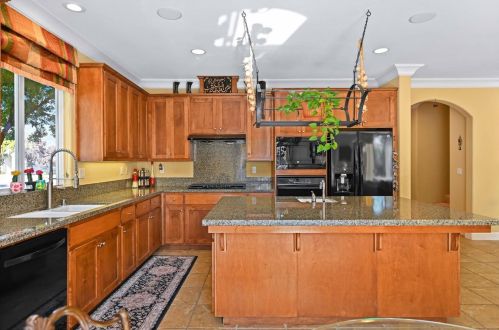 4021 Calistoga Ct, Modesto CA  95356-8987 exterior