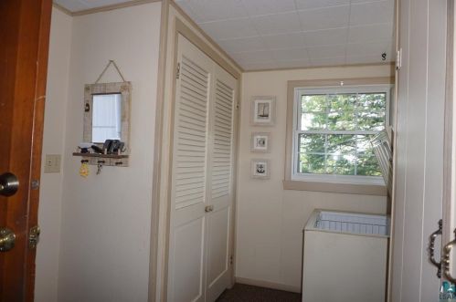 27 Nelson Dr, Silver Bay MN  55614-1110 exterior