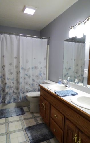 1501 Whispering Pines Ln, Bellefontaine OH  43311-9263 exterior