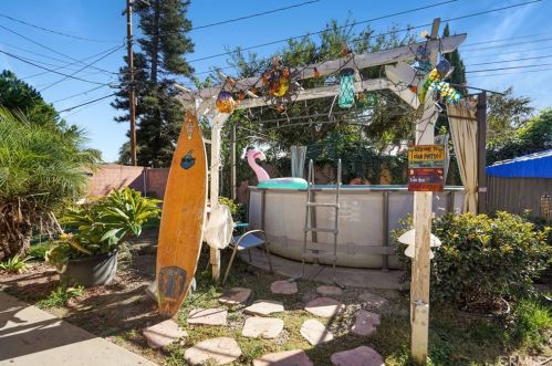 2124 Ash Ave, Fullerton CA  92833-3211 exterior