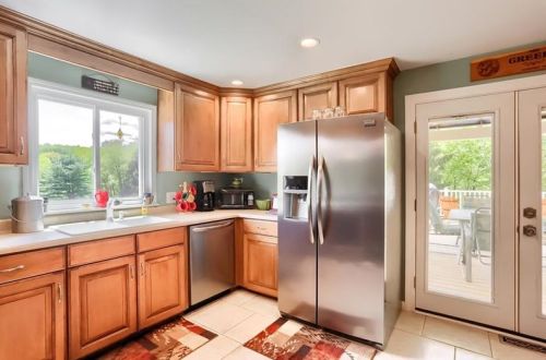 377 Stuber Rd, New Brighton, PA 15066-3341