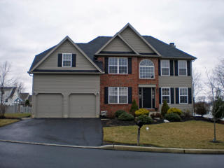 1428 Mohawk Ln, Easton, PA 18040-8282
