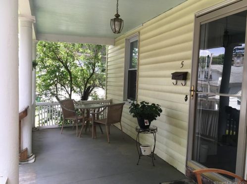 5 Myrtle Ave, Ansonia, CT 06401-3136