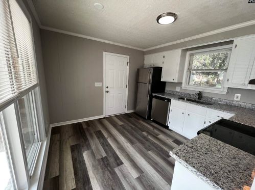 1408 Lafayette Ave, Cayce-West Columbia SC 29033-2606 exterior