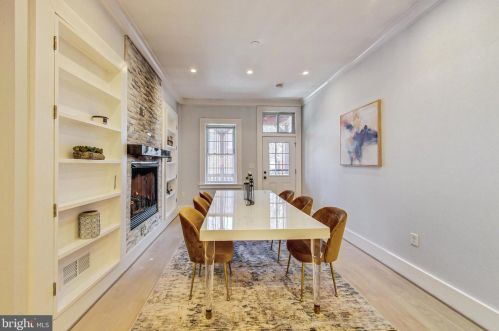 2119 1st St, Washington DC  20001-1004 exterior