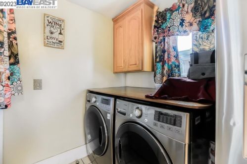 2708 Humboldt Ave, Oakland CA  94602-3635 exterior