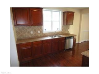 1016 Galt St, Norfolk, VA 23504-2528