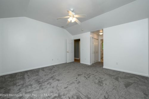86 Serpentine Dr, Berkeley Township NJ  08721-3051 exterior