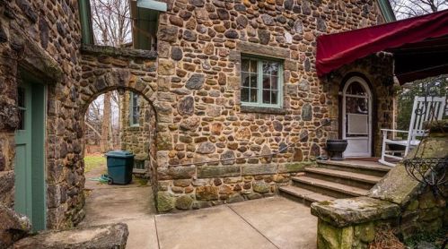788 Liberty Street Ext, Grove City, PA 16127-6428