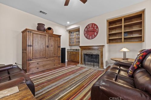 10504 Chesterfield Ct, Bakersfield CA 93311-3722 exterior