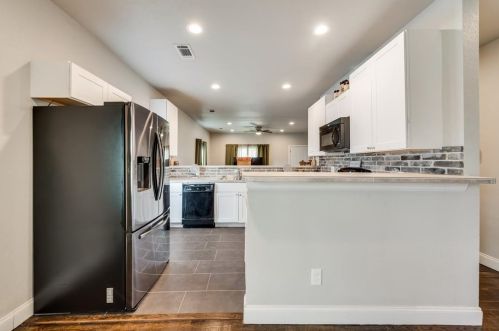 1200 Pulaski St, Fort Worth, TX 76104-3742
